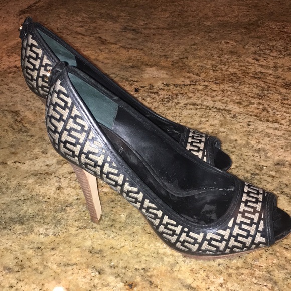 Tory Burch Reagan Heels Open Toe Stilettos Black/Cream - Size 9 - Picture 7 of 16